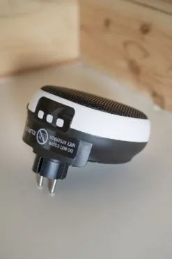 Eurom Heat Plug-in 700 Elektrische Kachel -Kampeerclub eurom heat plug in 700 keramische kachel 11 1