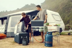 Dometic PLB40 Draagbare Lithiumaccu - 40Ah 23 Dometic PLB40 Draagbare Lithiumaccu - 40Ah -Kampeerclub kampa dometic cfx3 bbq tent resultaat